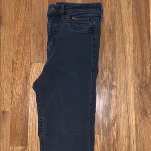 Gray jeans w/ cute zipper detailing